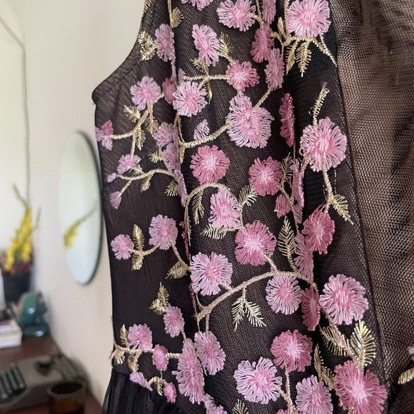 BCBG Size 2 Evening Dress in Black - Picture 7 of 12